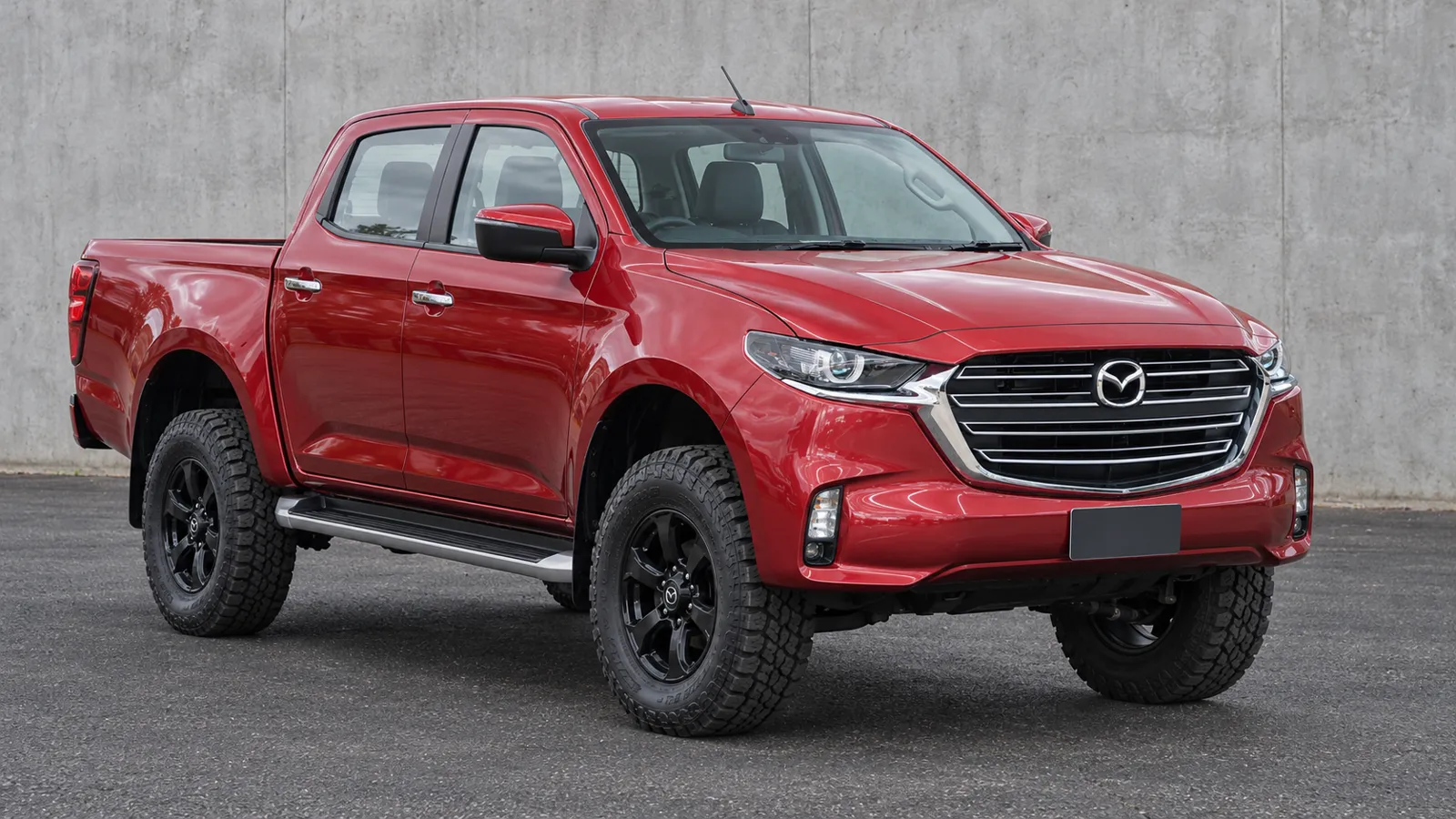 Mazda BT-50 TF, RG04 with a suspension lift