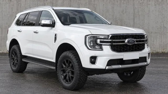 Ford Everest with a suspension lift
