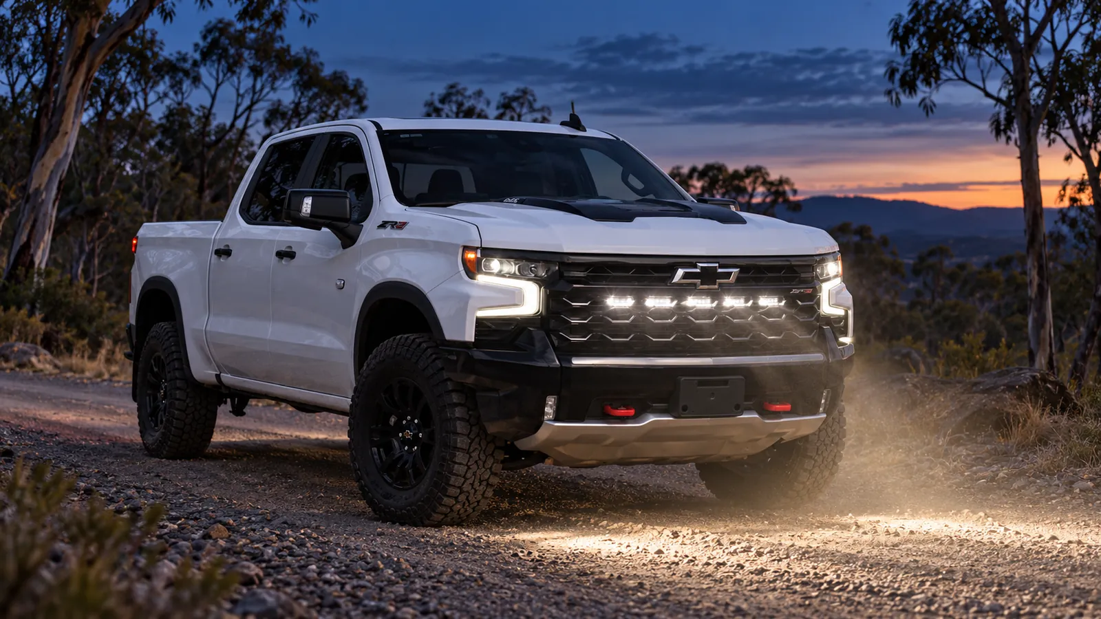 Chevrolet Silverado 1500 (ZR2 & Z71 - 2022 on, 4th Gen) Behind The Grille Light Bar Kit