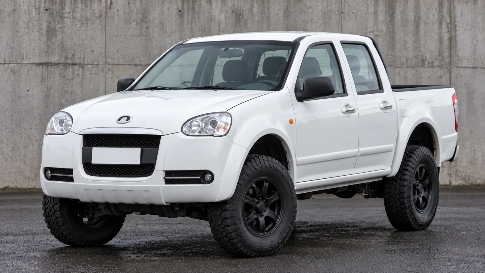 Great Wall V-Series (V200 & V240) K2 with a suspension lift